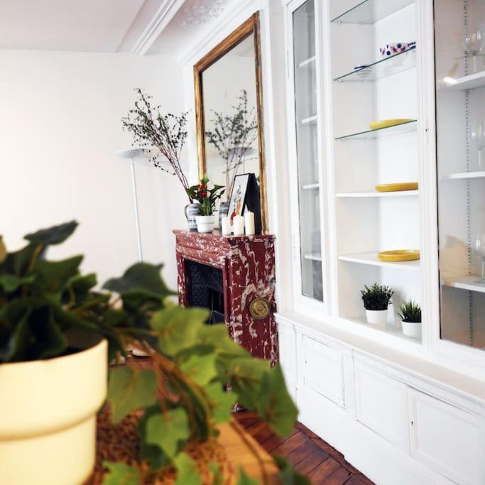 Appartement Haussmanannien Cosy - Republique Paris Exterior photo